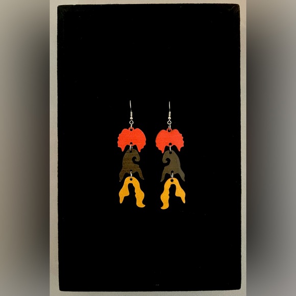 NEW Wood Hocus Pocus Sanderson Sisters Earrings - Picture 2 of 2